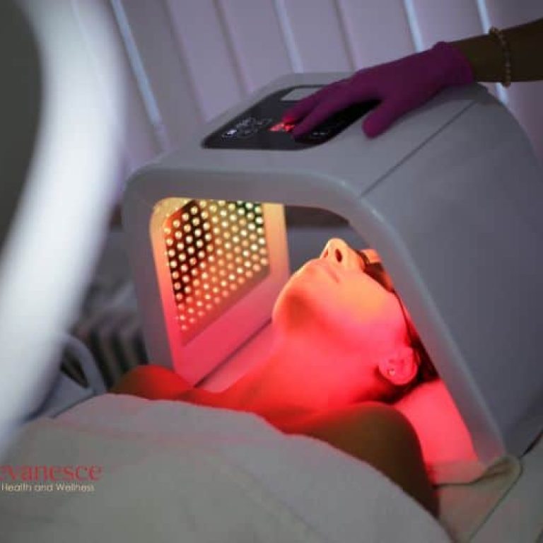 A patient getting red light therapy